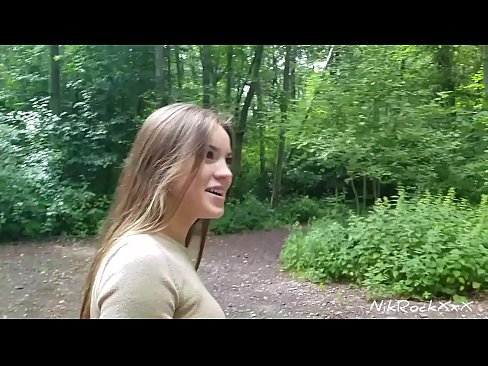 ❤️ Na ba da shawara ga Evelina cewa mu yi fuck a wurin jama'a! Tace eh. Sai na bata ta a jaki na cusa mata baki. Sai taji haushin kanta. ️ Batsa na Gida ️❤